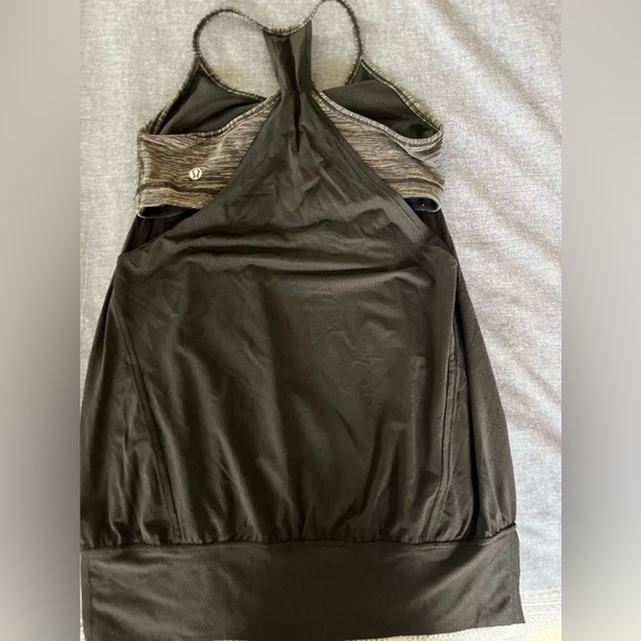 LULULEMON- like new - Picture 2 of 2